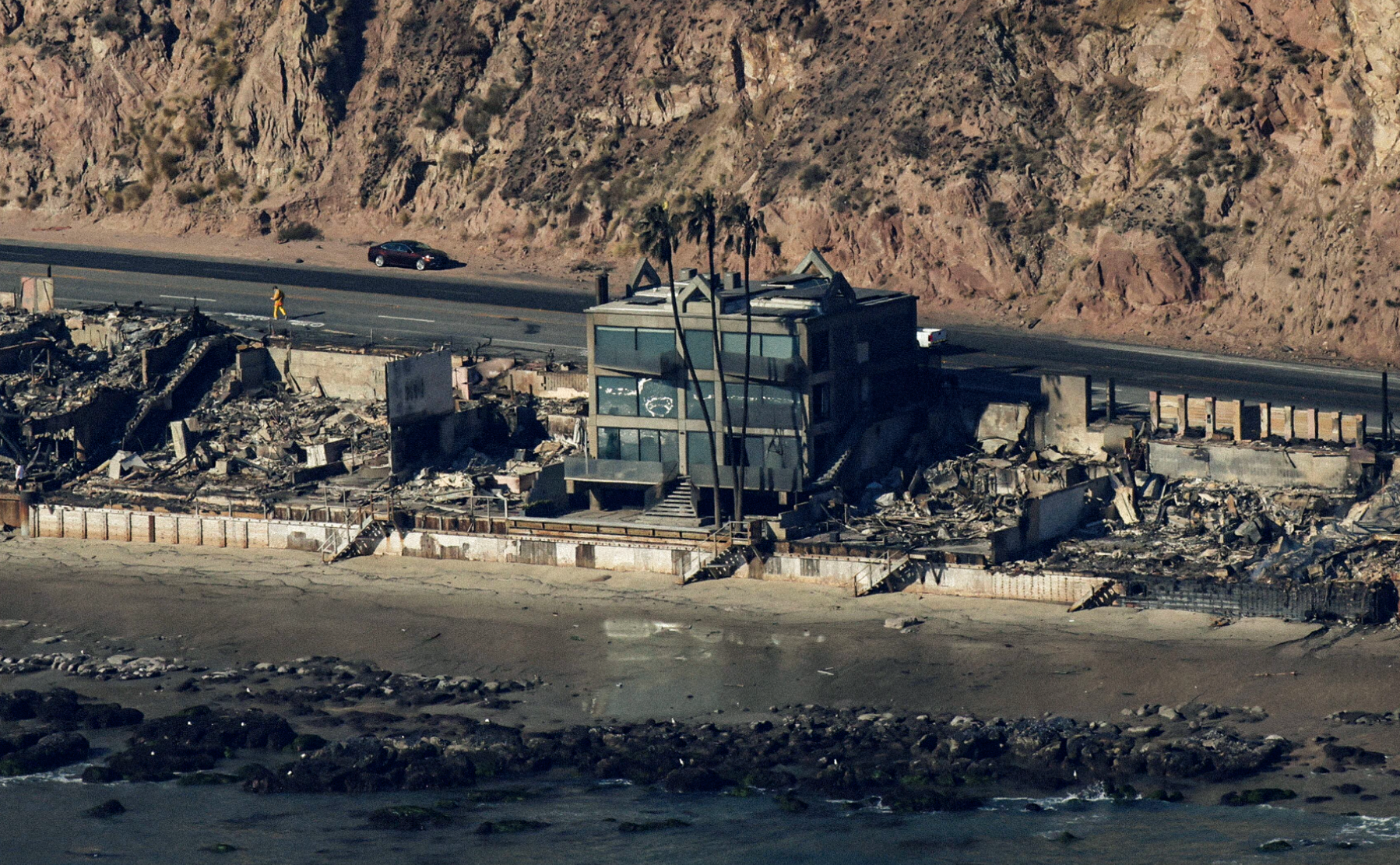 Six Charged in Palisades Fire Zone Contractor Sting