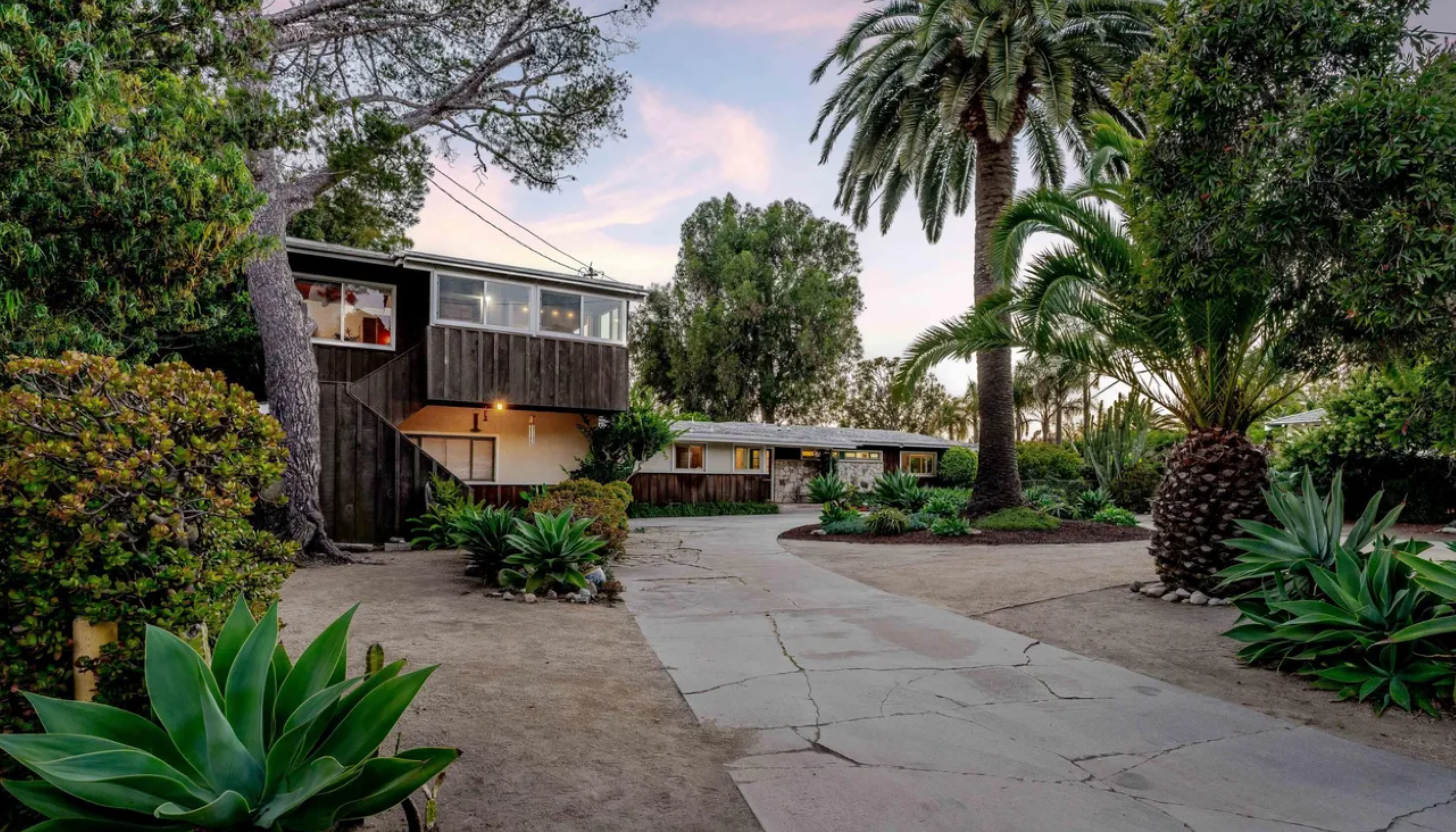 Mid-Century on Riviera One