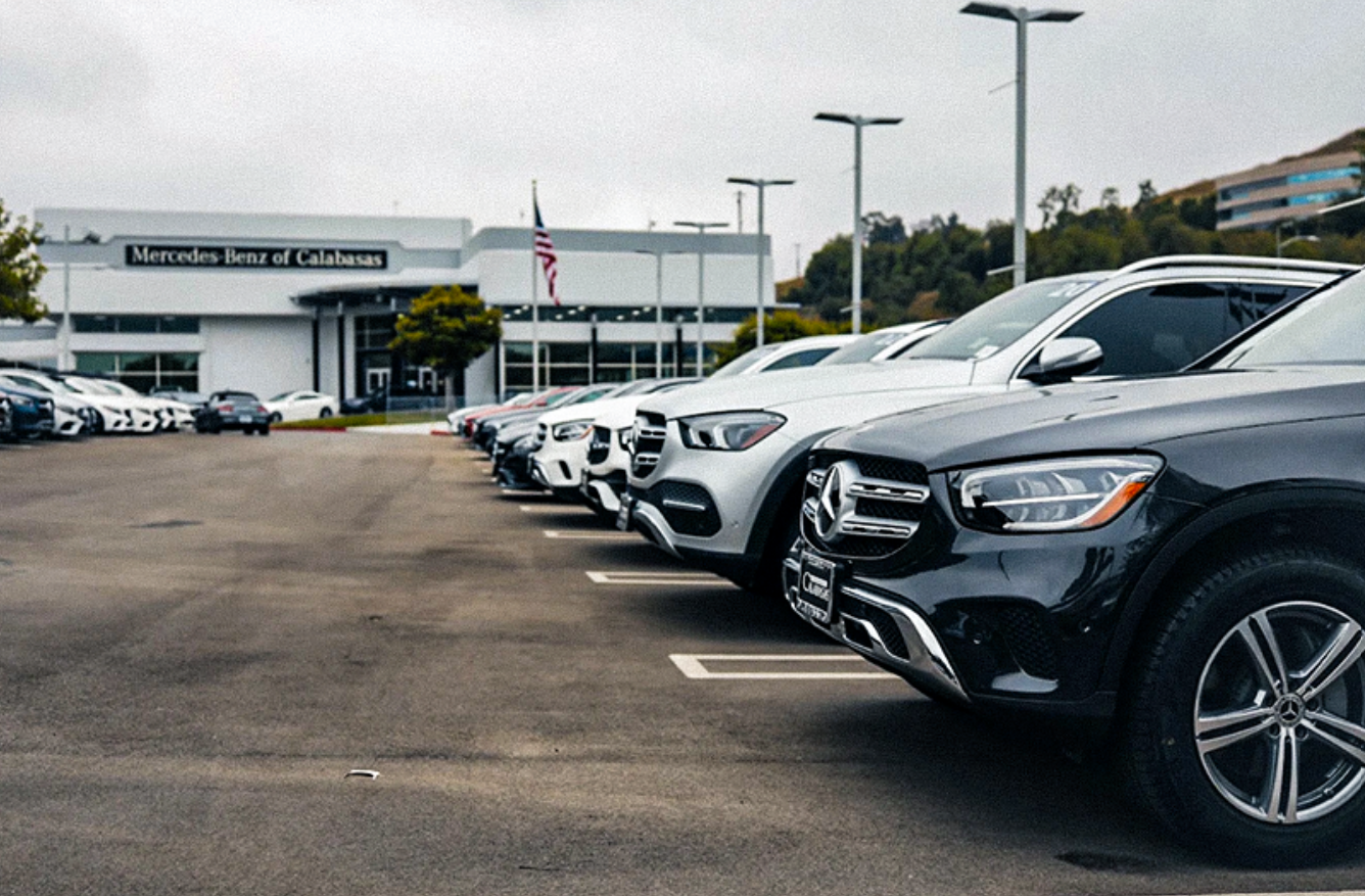 Auto Row is Calabasas’ Biggest Business. Drivers Can’t Find It.