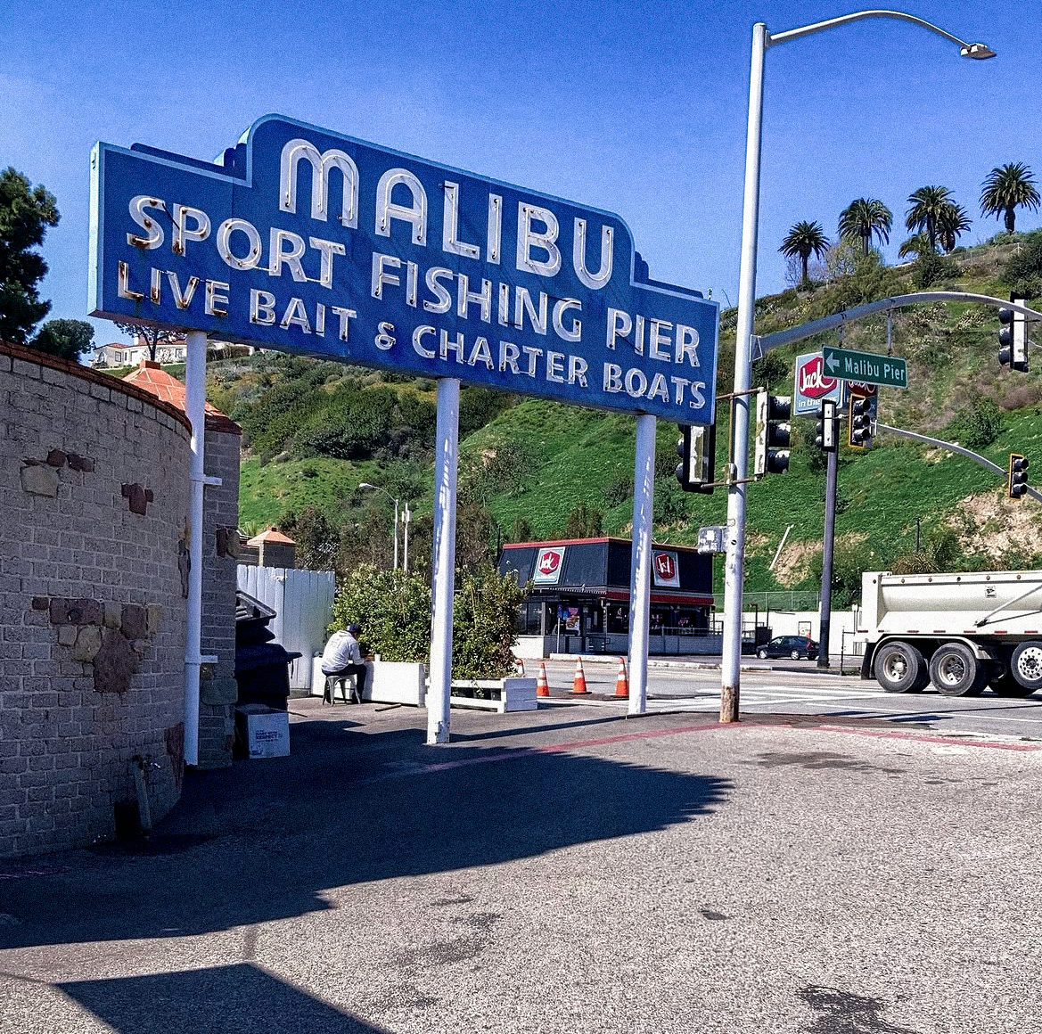 Trolleys Could be Coming to Malibu Pier