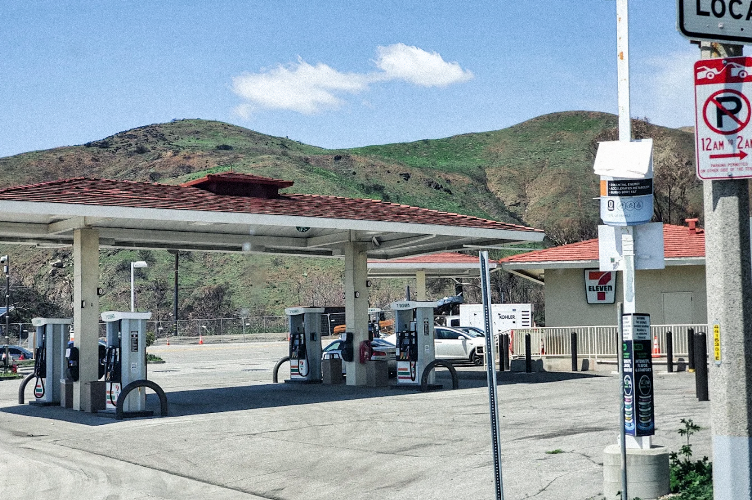 Man Throwing Rocks at 7-Eleven